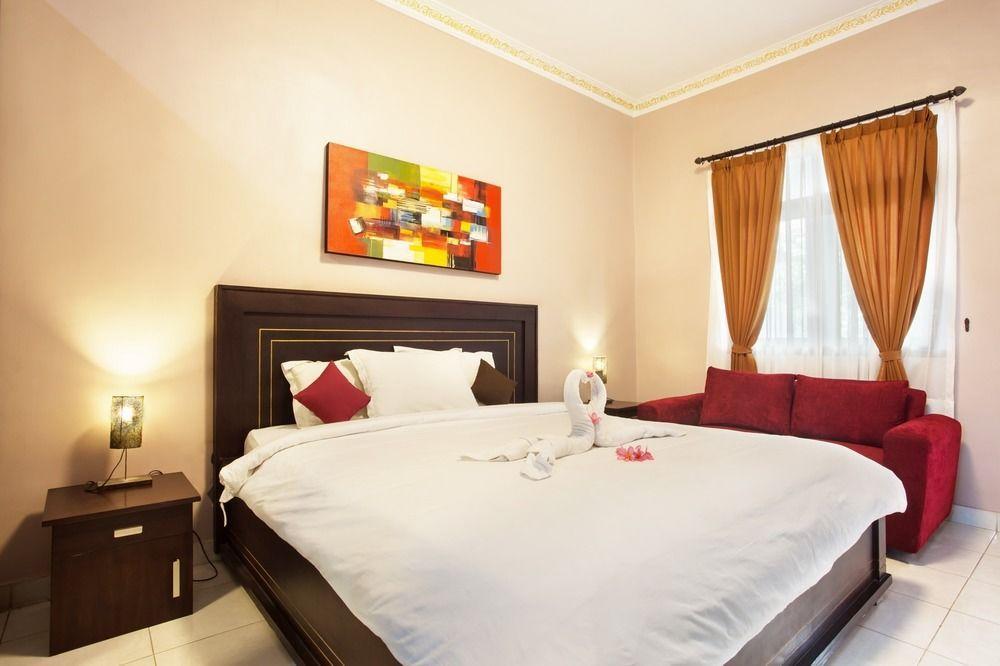 Puri Ganesh Hotell Legian Exteriör bild