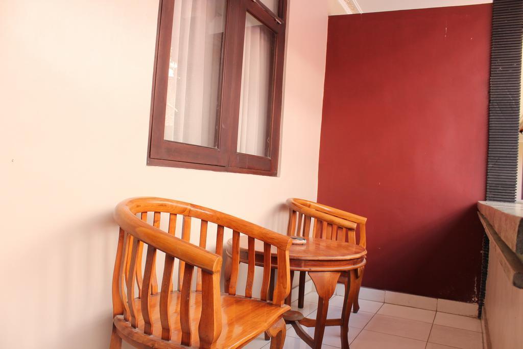 Puri Ganesh Hotell Legian Exteriör bild