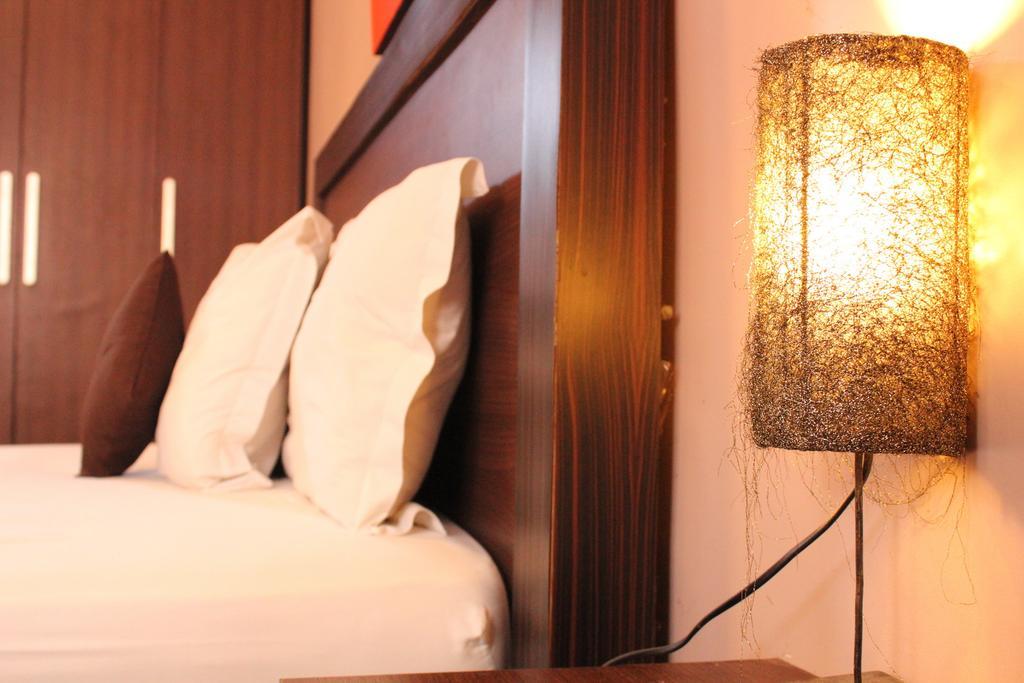 Puri Ganesh Hotell Legian Exteriör bild