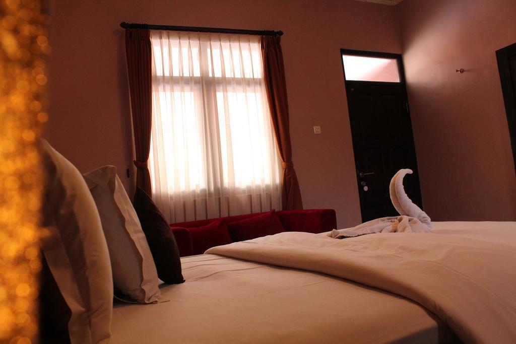 Puri Ganesh Hotell Legian Exteriör bild