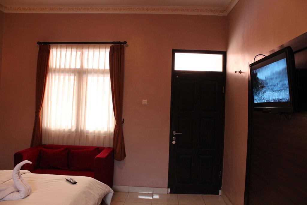 Puri Ganesh Hotell Legian Exteriör bild