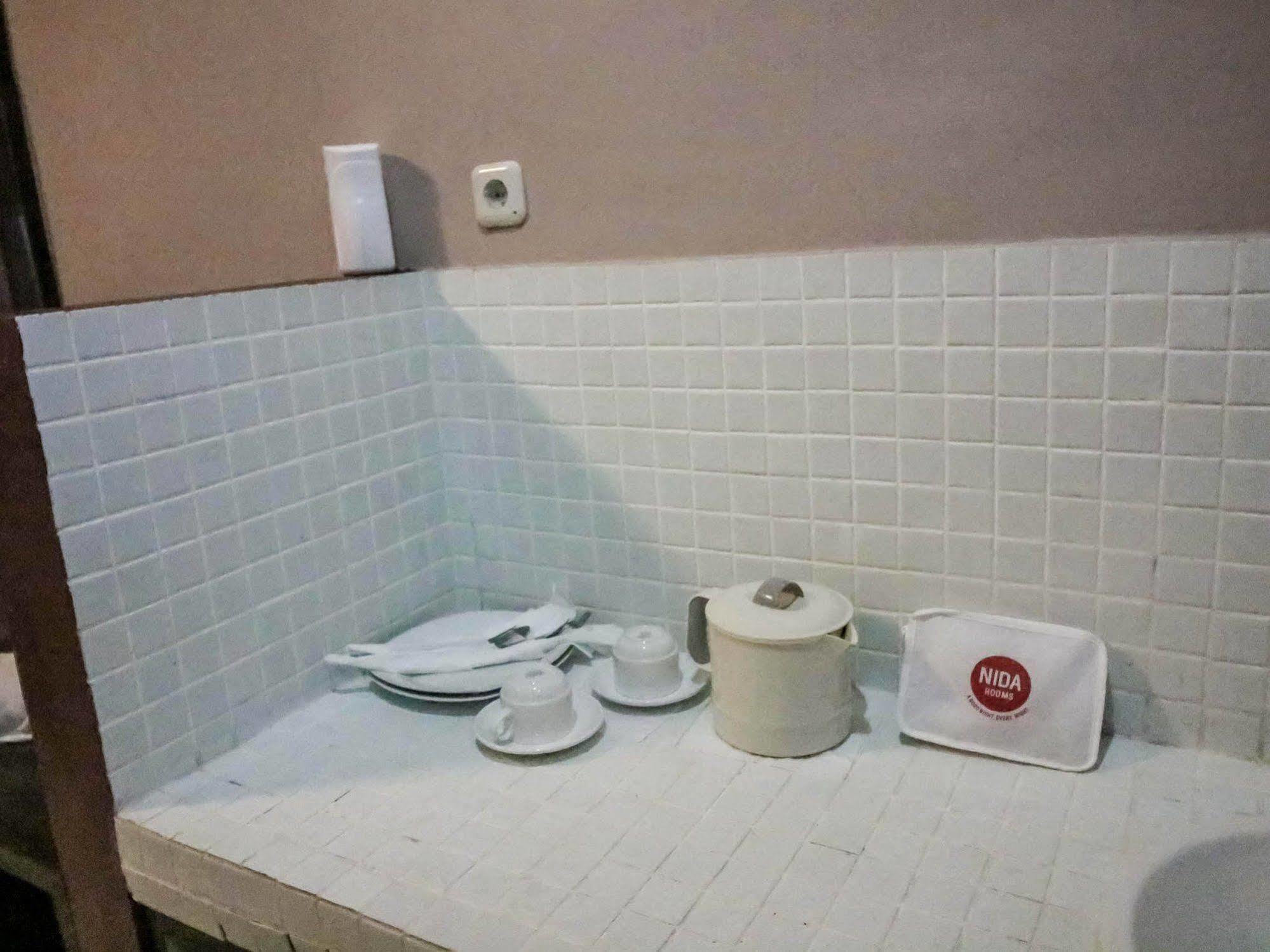 Puri Ganesh Hotell Legian Exteriör bild