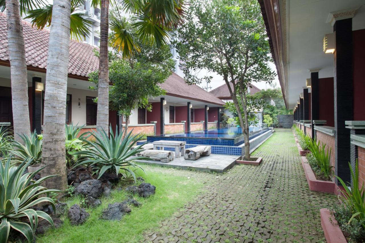 Puri Ganesh Hotell Legian Exteriör bild