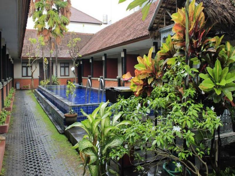 Puri Ganesh Hotell Legian Exteriör bild