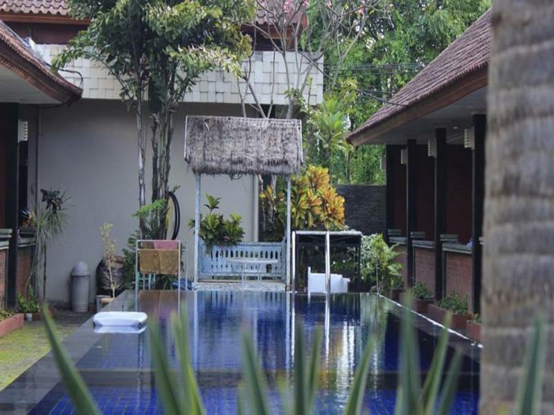 Puri Ganesh Hotell Legian Exteriör bild